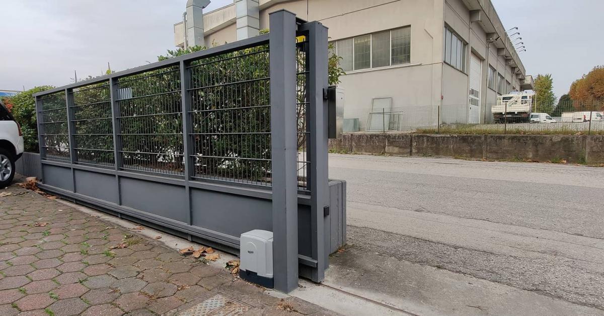 Automatic gate